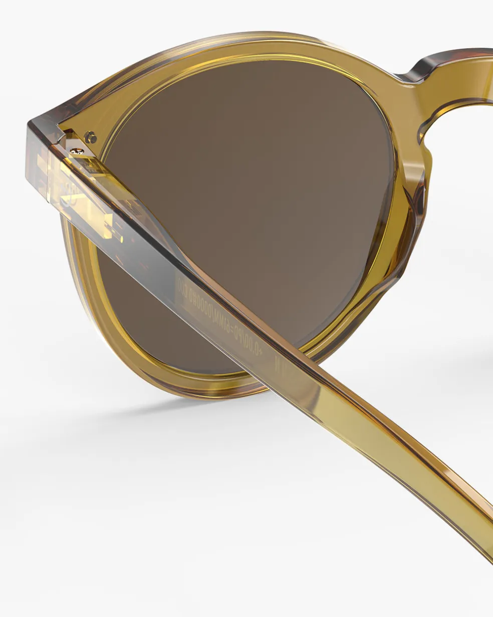 #M Golden Green