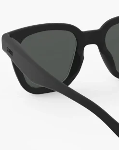 ROAD Black